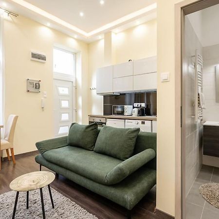 Peppy Home Of Harmony Budapest Exterior photo
