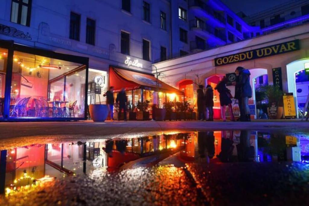 Peppy Home Of Harmony Budapest Exterior photo